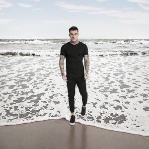 Camiseta de Hombre Blanca de Manga Corta con Logotipo Personalizado OEM, Diseño de Dibujos Animados Tejidos con Patrón, Etiqueta con Logotipo de Algodón - Product Image 2