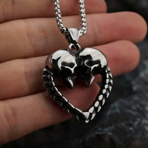 Yunnique – collier avec pendentif en forme de crâne en acier inoxydable pour hommes, cadeau, design asymétrique géométrique - Product Image 4