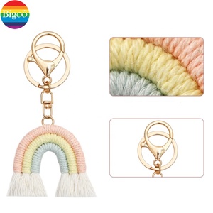 <span class=keywords><strong>Porte</strong></span>-clés arc-en-ciel en <span class=keywords><strong>laine</strong></span> fait main pour filles Design mignon avec gland en métal souple pour cadeau et promotion - Product Image 5