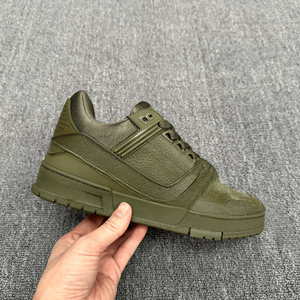 Chaussures de sport et de loisirs TRAINER, nouvelle collection, très demandées, confortables et respirantes, en cuir grainé texturé motif litchi. - Product Image 5