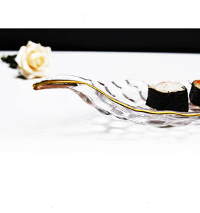 <span class=keywords><strong>Assiette</strong></span> en verre créative à bord doré de luxe léger, style nordique, grande <span class=keywords><strong>assiette</strong></span> à sushi irrégulière, plateau en verre pour le salon - Product Image 4