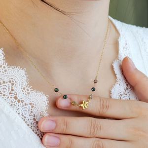 Collares de Moda 2026, Joyería Minimalista Hipoalergénica, Collar de Estrella de Mar en Acero Inoxidable 316L con Baño de Oro de 18k para Mujer - Product Image 3