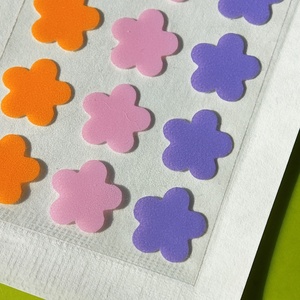 สติกเกอร์รูปใบหน้าน่ารัก12รูปดอกไม้สีส้มสีชมพูม่วงแผ่นแปะสิวไฮโดรคอลลอยด์ลดกระหน่ำสำหรับทุกสภาพผิว - Product Image 6