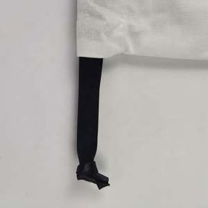 Bolsa con cordón blanca Premium, pequeña bolsa de regalo con Cordón portátil y reutilizable de estilo Vintage a la moda en blanco - Product Image 3