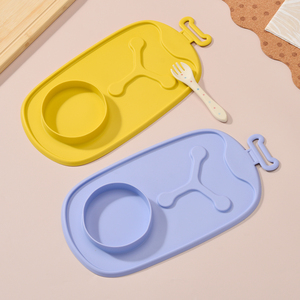 Assiette en silicone anti-chute pour enfants avec set de table, qualité alimentaire sans BPA, pour repas des tout-petits, vente en gros - Product Image 1