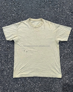 T-shirt en coton léger vintage couleur crème pour homme, effet usé avec trous, t-shirt oversize en coton pour homme - Product Image 3