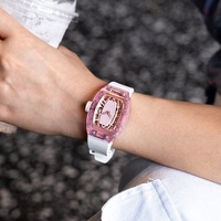 Montres de sport de luxe légères pour hommes Montres mécaniques automatiques ultra-légères Montres pour hommes tendance d'affair