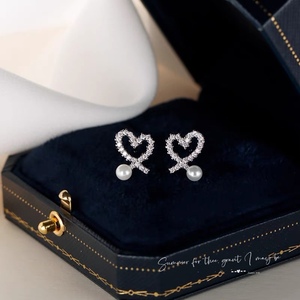 <span class=keywords><strong>Pendientes</strong></span> <span class=keywords><strong>de</strong></span> Diamantes Naturales <span class=keywords><strong>de</strong></span> 18K con Forma <span class=keywords><strong>de</strong></span> Corazón <span class=keywords><strong>y</strong></span> Perla, AU750, Última Moda, Brillantes, 0.4ct VS, <span class=keywords><strong>Pendientes</strong></span> Pequeños para Mujer - Product Image 1
