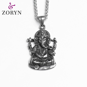 Colgante de Escudo Vikingo de Acero Inoxidable, Nudo Celta Nórdico, Joyería de Moda Gótica Punk Vintage de Acero de Titanio para Hombre - Product Image 3