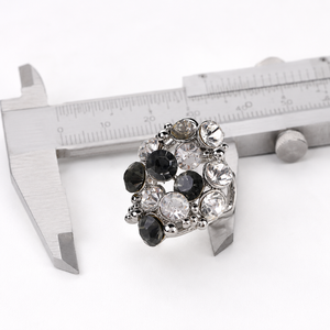 Anello dalla forma irregolare per donna, stile geometrico unico, accessorio da dito per l'uso quotidiano - Product Image 5