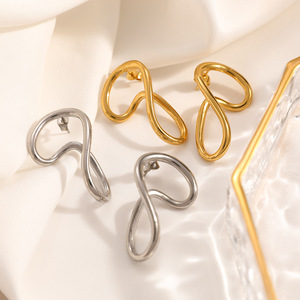ต่างหูสแตนเลสทรงเลขแปด ชุบทอง 18k เครื่องประดับแฟชั่น - Product Image 4