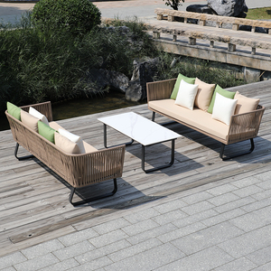 Ensemble <span class=keywords><strong>de</strong></span> <span class=keywords><strong>salon</strong></span> d'extérieur au design ergonomique avec coussins <span class=keywords><strong>en</strong></span> mousse épaisse et plateau <span class=keywords><strong>en</strong></span> <span class=keywords><strong>verre</strong></span> <span class=keywords><strong>trempé</strong></span> pour terrasse sur le toit, ensemble <span class=keywords><strong>de</strong></span> canapés <span class=keywords><strong>de</strong></span> conversation - Product Image 3
