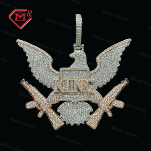 จี้เพชรแบบ Iced Out รูปสัตว์ 3 มิติ นกอินทรี พร้อมจี้ตัวอักษรแบบกำหนดเอง เงินแท้ 925 เพชร VVS จี้เพชรโมอิสซาไนต์แบบกำหนดเอง - Product Image 1
