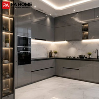 Meubles de cuisine sur mesure PA avec laque haute brillance, personnalisation complète de la maison, conception avec îlot central