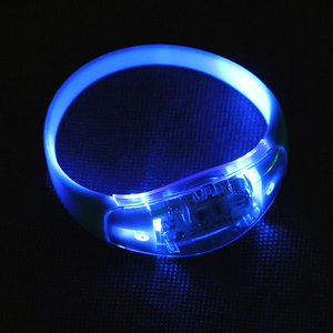 Recuerdo de Fiesta con Logotipo Personalizado, Pulsera de Silicona LED Activada por Sonido, Pulsera LED Activada por Movimiento para Conciertos - Product Image 6