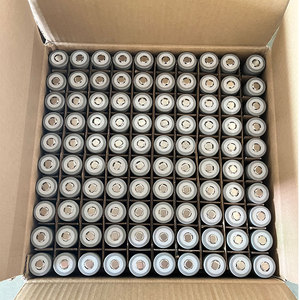 الجملة 6000mah 3c Lifepo4 بطارية أسطوانية الخليوي 32650 32700 <span class=keywords><strong>3</strong></span>.2v بطارية الخليوي مع المسمار ل الشمسية مصباح - Product Image 2