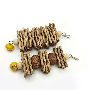 Palo masticable de mango y madera de salgueiro para aves, con campana, para periquitos y agapornis, juguete natural para masticar - Product Image 4