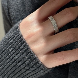 Anillo de Plata de Ley S925 con Estrella Hexagonal, Elegante Estilo Francés con Baño de Oro de 18K, Diseño de Incrustaciones Antiguas, Lujo Ligero y Simplicidad - Product Image 3