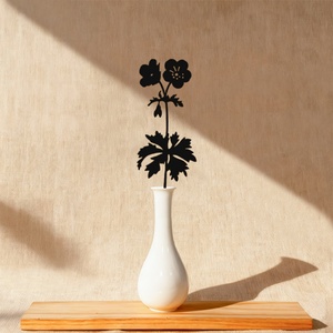 Piquets de jardin en métal rustiques, accessoires décoratifs, piquets décoratifs en métal, sculpture artificielle polie en métal facile à poser, pots de fleurs en métal. - Product Image 2