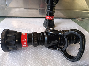 Bico de Mangueira de Incêndio com Empunhadura - QLD-600 Jato de Spray com Fluxo Selecionável |   Equipamentos de Combate a Incêndio Direto da Fábrica - Product Image 3