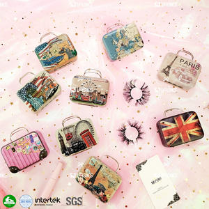 Boîte en plastique compacte pour le stockage des faux cils - Product Image 1