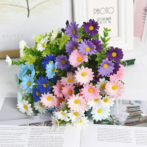 ดอกไม้ประดิษฐ์ตกแต่งภูมิทัศน์ หญ้าประดิษฐ์ ดอกเดซี่ สำหรับงานตกแต่งภายนอกอาคาร งานแต่งงานขนาดเล็ก ขายส่งจากโรงงาน - Product Image 4