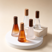 Flacon en verre triangulaire de 15 ml avec bouchon en bois, couleur et logo personnalisés, flacon vaporisateur/goutte-à-goutte/rouleau pour parfum et huile essentielle
