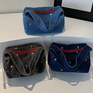 กระเป๋าถือผ้ายีนส์ขนาดใหญ่ของผู้หญิงออกแบบได้ตามต้องการมีซิปปักลายดอกไม้ใช้ซ้ำได้สำหรับฤดูร้อนฤดูใบไม้ร่วงฤดูใบไม้ผลิ - Product Image 1