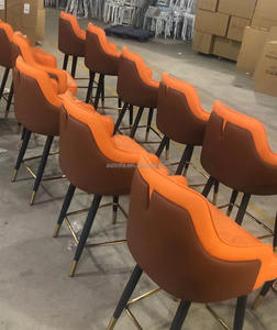 Ensemble <span class=keywords><strong>de</strong></span> 2 tabourets <span class=keywords><strong>de</strong></span> <span class=keywords><strong>bar</strong></span> modernes <span class=keywords><strong>en</strong></span> acier inoxydable doré avec pieds <span class=keywords><strong>en</strong></span> <span class=keywords><strong>cuir</strong></span> <span class=keywords><strong>véritable</strong></span> synthétique bleu et PU fabriqués <span class=keywords><strong>en</strong></span> Chine - Product Image 6