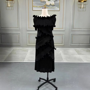 2025 Evening Gown Banquet Style Dress Ruffled Off-the-Shoulder Pleated Casual Dress with Contrast Color Natural Waistline - Product Image 6