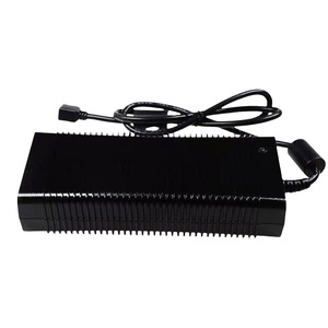 Adaptador industrial Mean Well Gst36024 C8p de 24 V y 15 A de salida única para electrodomésticos y productos informáticos - Product Image 3