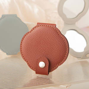 Four Leaf Clover Shaped PU Leather <b>Compact</b> <b>Mirror</b> Metal Snap Button Closure Folding Dual Sided HD Pocket Makeup <b>Mirror</b> - Product Image 6