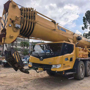   Grúa sobre orugas usada QY130K7C-I de 130 toneladas, móvil, en condiciones de trabajo fiables, con motor, bomba y PLC, lista para Emiratos. - Product Image 1