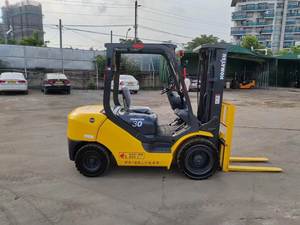 Montacargas Usado Koamtsu en Venta, 3 Toneladas, Portátil, Maquinaria Usada para Ingeniería y Construcción - Product Image 6