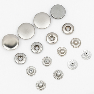 Boutons en métal pressés sur mesure en alliage de zinc de 12 mm avec logo personnalisé, boutons à pression pour vêtements Thobes - Product Image 4