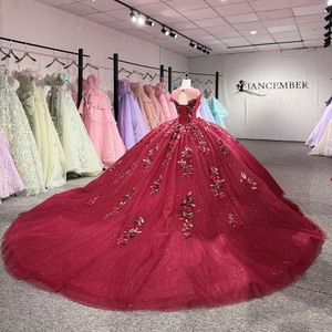 ชุดราตรีงาน Quinceanera รุ่น Dy1569 สีเบอร์กันดี ประดับดอกไม้ 3 มิติ แบบ Sweetheart ผ้าตาข่ายสีนู้ด ประดับลูกปัดวิบวับ ผ้าทูลล์ ยี่ห้อ Jancember - Product Image 5