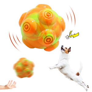 <span class=keywords><strong>Balle</strong></span> à mâcher pour <span class=keywords><strong>chien</strong></span> en <span class=keywords><strong>plastique</strong></span> écologique de haute qualité, design de dessin animé, nouveauté, indestructible, interactive, avec sifflet, personnalisable pour l'entraînement - Product Image 3