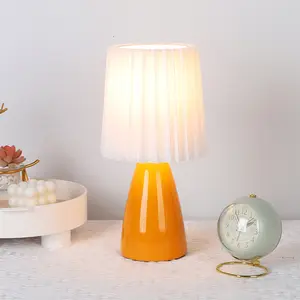 Nordic Moderne Geplooide Stof En Keramische Paddestoel Bureaulamp Modern Design Led Tafellamp Voor Thuis