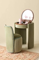 Ensemble de meubles de coiffeuse vert Dilly Dally de style Mid-Century Modern avec chaise de maquillage en cuir, table de toilette, miroir lumineux et tabouret pour chambre d'hôtel