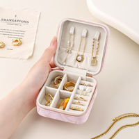 Boîte à bijoux portable en cuir PU avec logo personnalisé - Mini étui de rangement à bijoux rétro de luxe avec fermeture éclair pour les voyages et les cadeaux