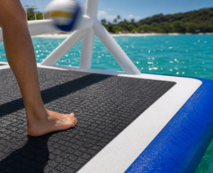 Terrain de volley-ball aquatique gonflable commercial avec <span class=keywords><strong>filet</strong></span> réglable, jeu de volley-ball flottant en PVC robuste pour les centres de villégiature et le camping - Product Image 3