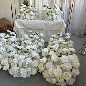 Guirnalda Decorativa GreenLife en Oferta, Centro de Mesa con Anillo de Flores Blancas para Portavelas, Decoración de Mesa - Product Image 3