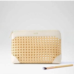 Sac cosmétique en sangle de rotin de 7.5 pouces avec logo personnalisé sac de maquillage en maille de bambou de style vintage sac de transport de plage fait à la main avec coin en PU - Product Image 3