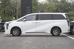 En stock 2025 Trumpchi M8 2.0TM Grandmaster Electric MPV Hybrid Flagship <span class=keywords><strong>E</strong></span>-CVT EV Cars Fast Car MPV New Energy Vehicles - Product Image 4