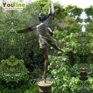 Statue de femme dansante en bronze moderne de grande taille à vendre - Product Image 5