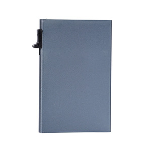 Tarjetero Delgado de Aluminio Económico con Logotipo Personalizado, Protección RFID, Desliza Todas las Tarjetas con un Clic - Product Image 3