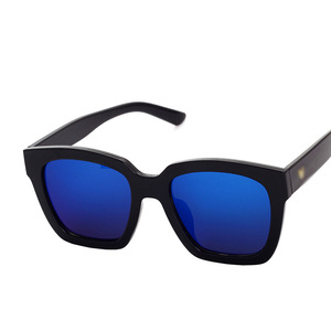 Maidis Square Sunglasses Black Frame UV400 Protection Unisex Style - Product Image 4