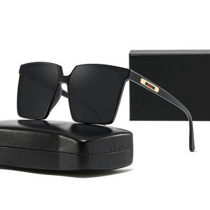 Lunettes de soleil carrées surdimensionnées de style coréen, protection UV400, monture en plastique, 3 verres, légères, unisexe, mode urbaine - Product Image 1