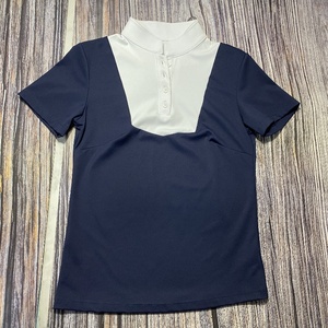 Vente en gros de chemises d'équitation pour femmes à manches courtes, dos en tissu maillé, deux couleurs, vêtements d'équitation avec boutons - Product Image 5