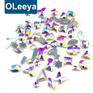 Oleeya Plus de 37 formes de strass en cristal, vente en gros, strass thermocollants en vrac, strass en verre scintillants, motif de transfert thermocollant pour ongles - Product Image 1